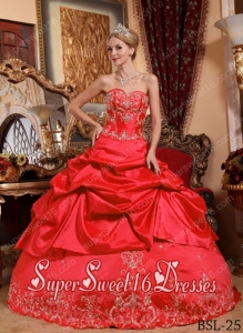Red Ball Gown Sweetheart Taffeta Embroidery 15th Birthday Party Dresses with Beading