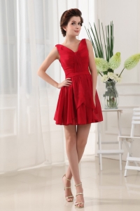 Red V-neck and Ruch For Dama Dress With Mini-length and Chiffon