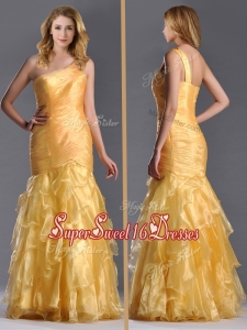 New Style Mermaid One Shoulder Organza Ruffled Dama Dress in Gold