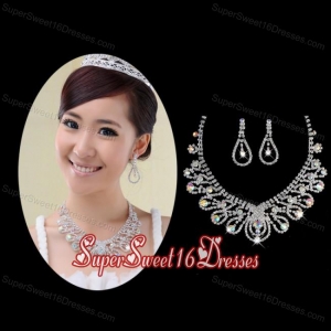Shimmering Colorful Rhinestones Ladies Necklace and Earrings Jewelry Setvv