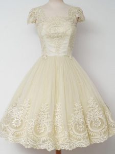 Glorious Light Yellow A-line Square Cap Sleeves Tulle Knee Length Zipper Lace Dama Dress for Quinceanera