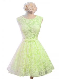 Yellow Green A-line Lace Scoop Sleeveless Belt Knee Length Lace Up Quinceanera Court of Honor Dress