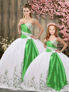 Custom Fit Sweetheart Sleeveless Sweet 16 Dress Floor Length Embroidery and Belt White Organza