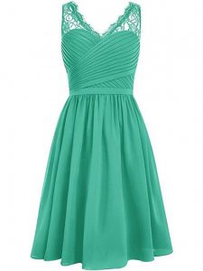Deluxe Green Empire V-neck Sleeveless Chiffon Knee Length Side Zipper Lace and Ruching Court Dresses for Sweet 16