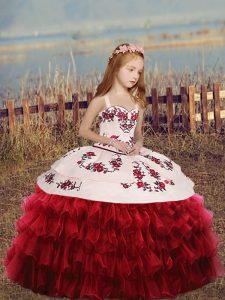 Long Sleeves Embroidery and Ruffled Layers Lace Up Kids Pageant Dress