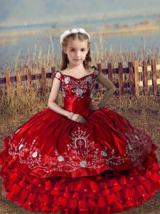 Off The Shoulder Sleeveless Lace Up Kids Formal Wear Red Satin and Organza