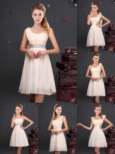 Chiffon Sleeveless Zipper Ruffles and Sequins and Ruching and Bowknot and Hand Made Flower Vestidos de Damas in Champagne
