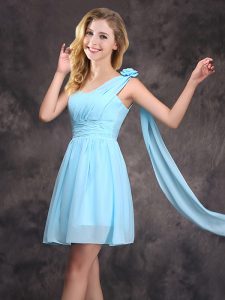 Luxury Baby Blue Empire One Shoulder Sleeveless Chiffon Mini Length Zipper Ruching and Hand Made Flower Quinceanera Court Dresses
