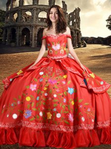 Affordable Off the Shoulder Sleeveless Taffeta Floor Length Lace Up Vestidos de Quinceanera in Red with Embroidery and Bowknot