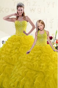 Sleeveless Organza Floor Length Lace Up Vestidos de Quinceanera in Gold with Beading and Ruffles