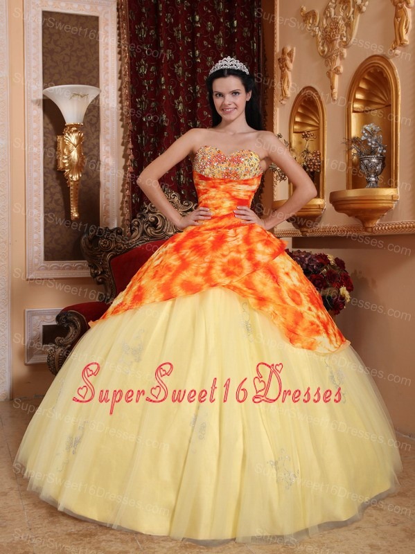 Remarkable Light Yellow Sweet 16 Dress Sweetheart Tulle Beading Ball Gown