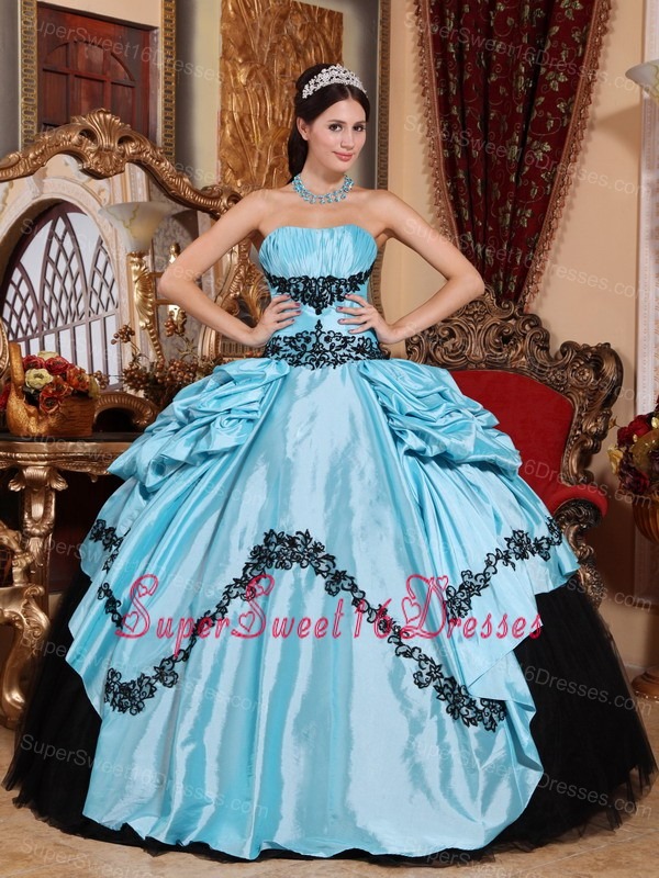 Simple Baby Blue and Black Sweet 16 Dress Strapless Taffeta Appliques Ball Gown