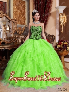 Cheap Sweetheart Embroidery with Beading Sweet Sixteen Dresses in Spring Green and Black