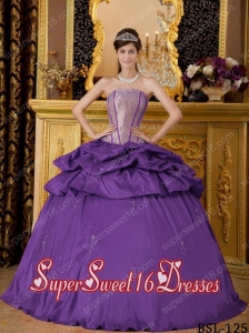 Ball Gown Strapless Custom Made Appliques Taffeta Quinceanera Dress in Purple