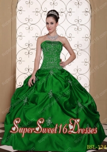 Embroidery Taffeta Strapless Modest Elegant Sweet 16 Dresses with Pick-ups