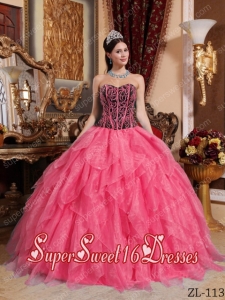 New Style In Colourful Sweetheart Embroidery with Beading Sweet 16 Dresses