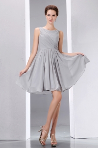 Grey Scoop Knee-length Chiffon Ruch Dama Dresses for Sweet 16