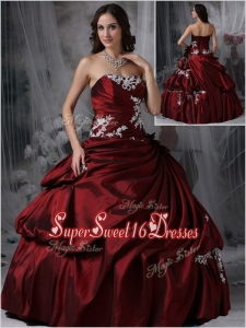 Cheap Strapless Burgundy Quinceanera Gowns with Appliques