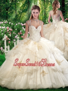 2016 Romantic Ball Gown Sweet 16 Dresses with Beading and Appliques