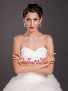 High Quality Crystal Jewelry Set Including Necklace and Earrings