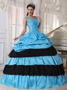 Pretty Light Blue and Black Sweet 16 Dress V-neck Taffeta Beading Ball Gown