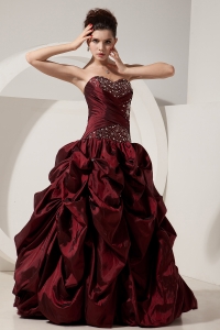 Perfect Burgundy Prom Dress / Princess Sweetheart Beading Floor-length Taffeta