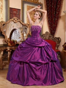 Popular Eggplant Purple Sweet 16 Dress Strapless Taffeta Beading and Appliques Ball Gown