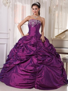 Formal Eggplant Purple Sweet 16 Dress Strapless Taffeta Embroidery Ball Gown