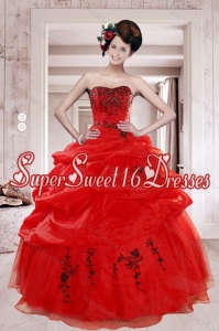 2015 Elegant Red Quinceanera Dresses with Appliques and Pick Ups