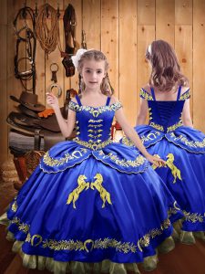 Royal Blue Ball Gowns Off The Shoulder Sleeveless Satin Floor Length Lace Up Beading and Embroidery Little Girls Pageant Dress