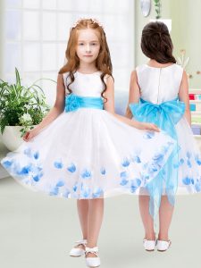 Stylish White Tulle Zipper Little Girl Pageant Gowns Sleeveless Knee Length Appliques and Belt