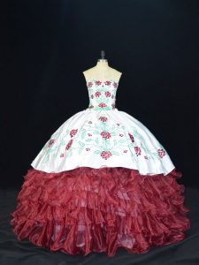 Sleeveless Organza Floor Length Lace Up Quinceanera Gowns in Burgundy with Embroidery and Ruffles
