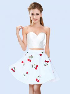 Eye-catching White Satin Lace Up Sweetheart Sleeveless Mini Length Quinceanera Dama Dress Pattern