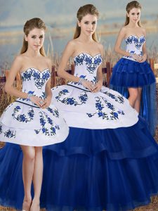 Elegant Royal Blue Lace Up Sweetheart Embroidery and Bowknot Sweet 16 Quinceanera Dress Tulle Sleeveless