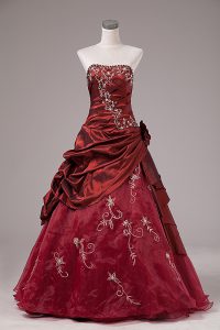 Dynamic Burgundy Ball Gowns Beading and Embroidery Quinceanera Dresses Lace Up Organza and Taffeta Sleeveless Floor Length