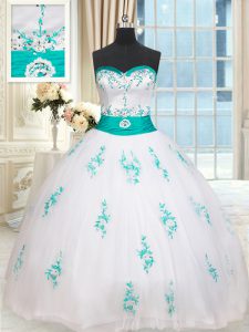 Dynamic White Ball Gowns Sweetheart Sleeveless Tulle Floor Length Lace Up Beading and Appliques 15th Birthday Dress