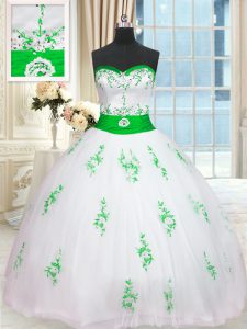 White Lace Up Sweetheart Appliques and Belt Sweet 16 Quinceanera Dress Tulle Sleeveless